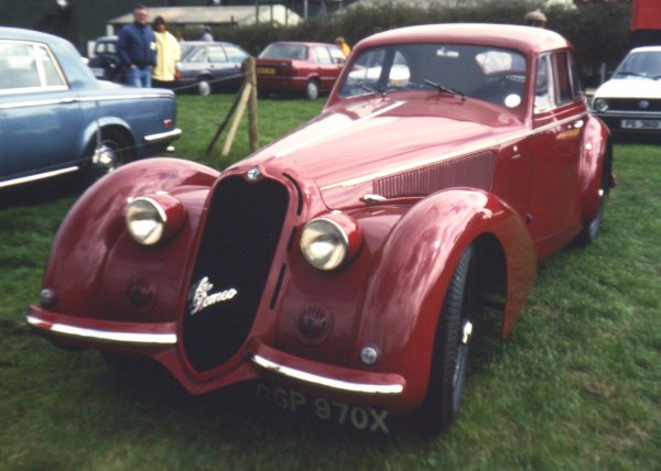 Alfa Romeo sports saloon